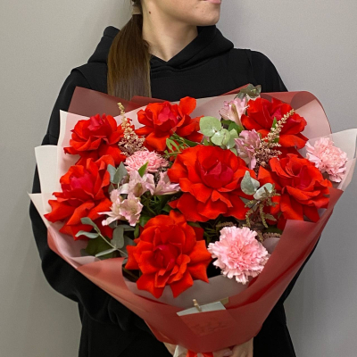 photo_5420383465427302896_y