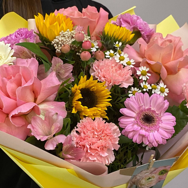 photo_5420383465427302892_y