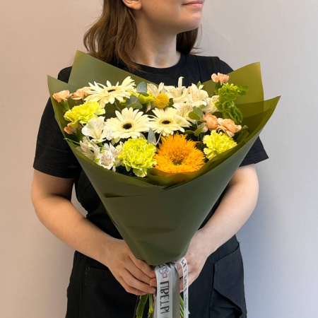 photo_5255847421550916758_y